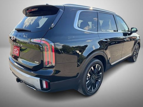 Used 2023 Kia Telluride SX Prestige image 3