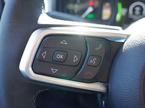 Certified 2025 Jeep Wrangler Unlimited Sahara w/ Safety Group image 29