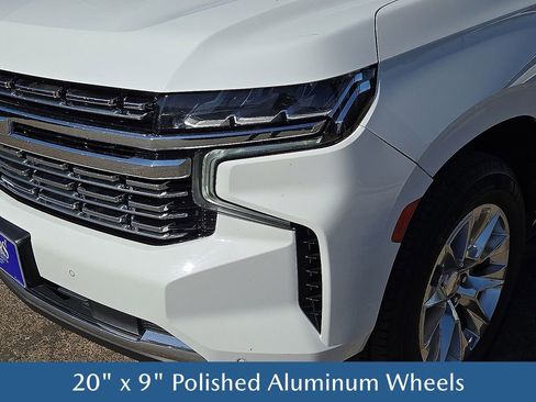 Used 2023 Chevrolet Suburban Premier image 10