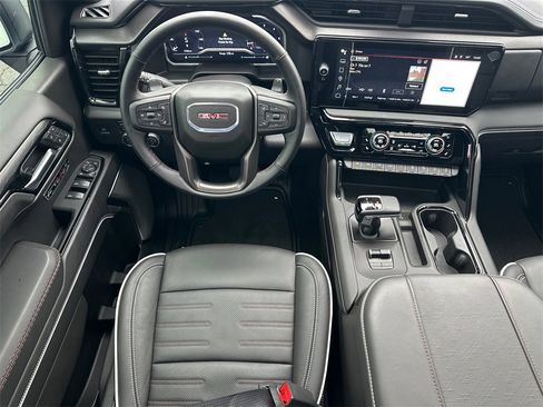 Used 2025 GMC Sierra 1500 AT4X image 24