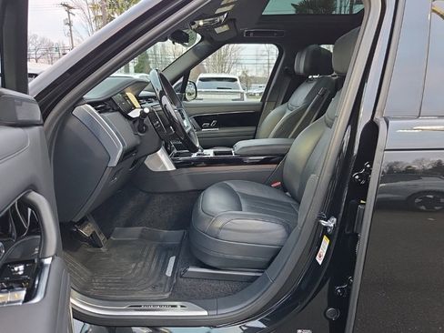 Certified 2024 Land Rover Range Rover Autobiography image 4