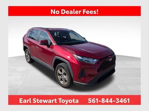 Certified 2023 Toyota RAV4 XLE FWD image 1