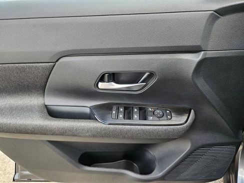 Certified 2026 Nissan Kicks SV FWD image 15