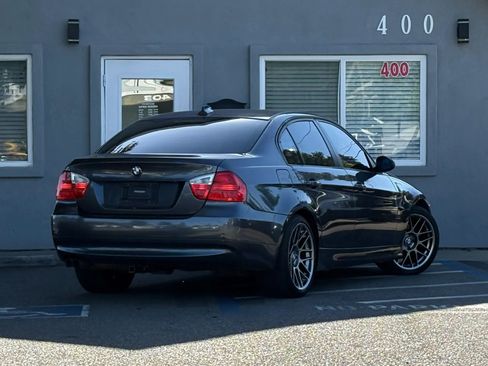 Used 2006 BMW 325i Sedan RWD image 5