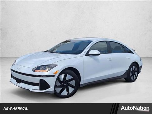 Used 2024 Hyundai Ioniq 6 SE image 1