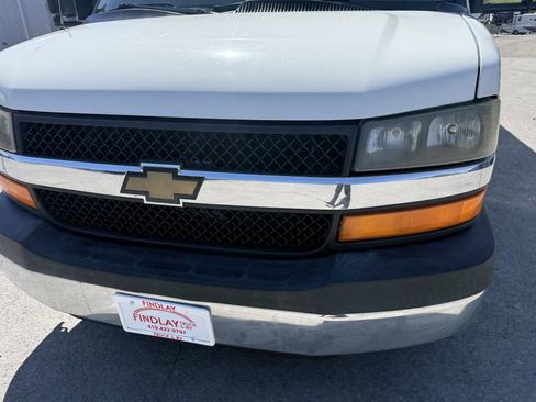 Used 2004 Chevrolet Express 3500 w/ RV Package. Upfitter Option RWD image 38