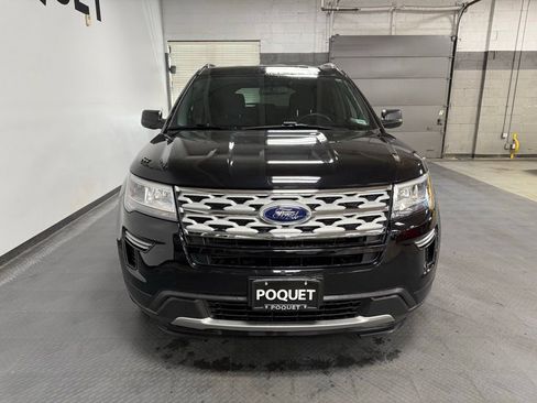 Used 2019 Ford Explorer XLT AWD/4WD image 3