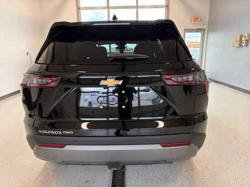 New 2026 Chevrolet Equinox LT AWD/4WD image 10