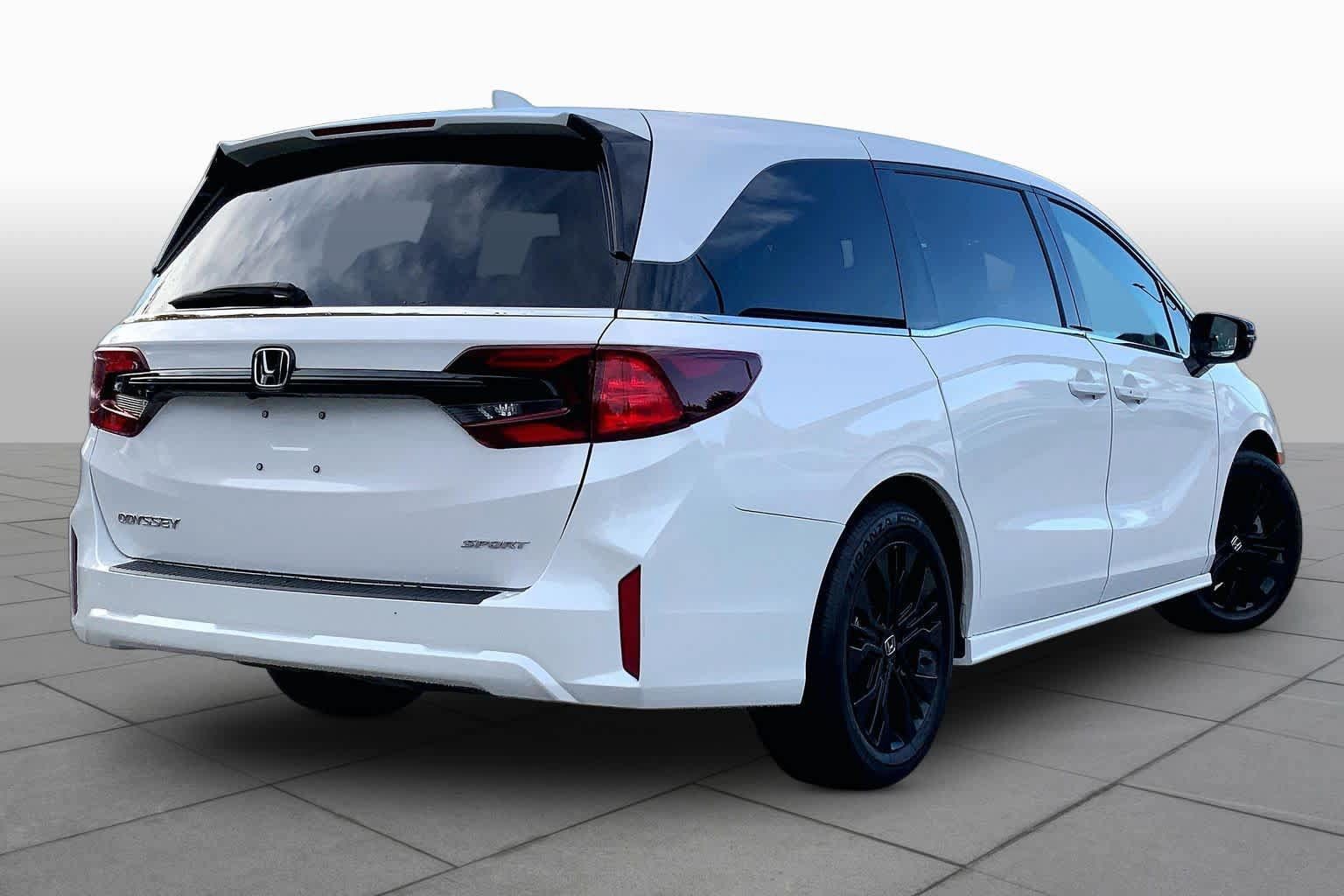 Used 2025 Honda Odyssey Sport-L image 13