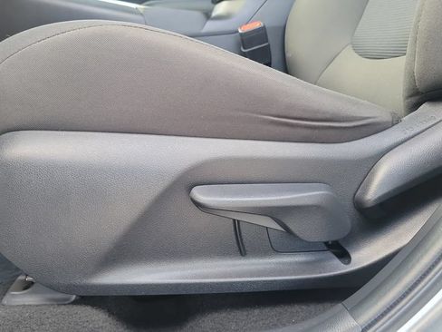 Used 2025 Toyota RAV4 LE FWD image 16