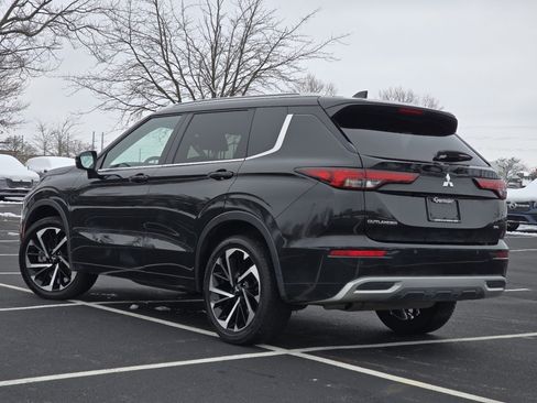 Used 2024 Mitsubishi Outlander SEL image 15