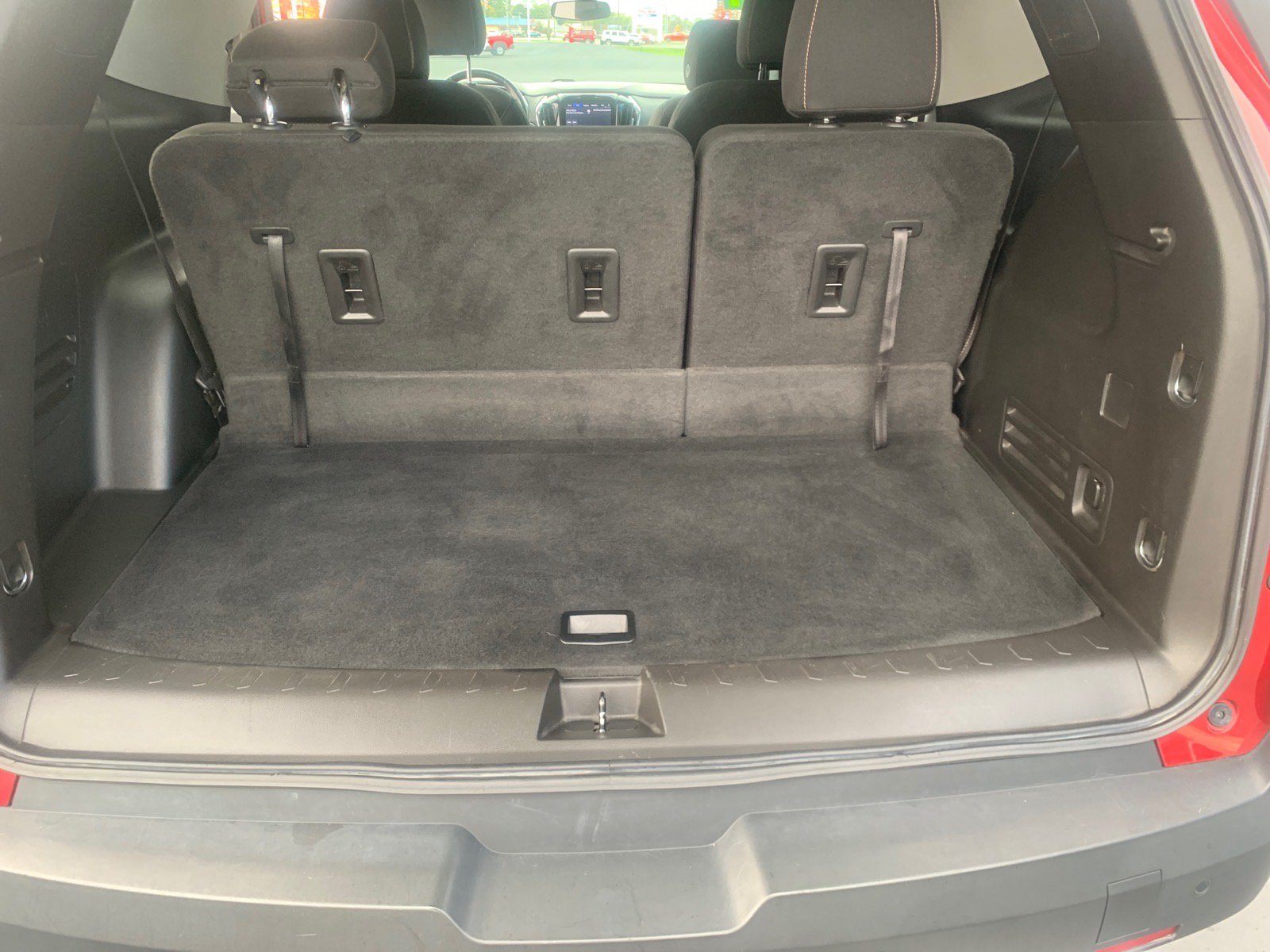 Used 2021 Chevrolet Traverse LT FWD image 9