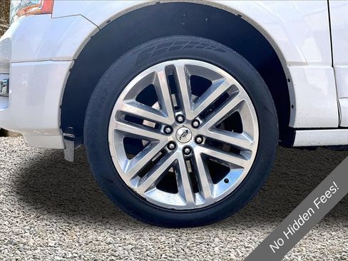 Used 2015 Ford Expedition Limited w/ Equipment Group 301A AWD/4WD image 9
