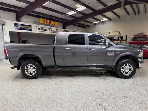 Used 2018 RAM 2500 Laramie w/ Off Road Package AWD/4WD image 9