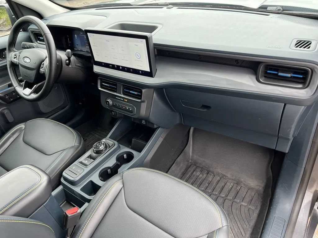 Used 2025 Ford Maverick Lobo AWD/4WD image 19