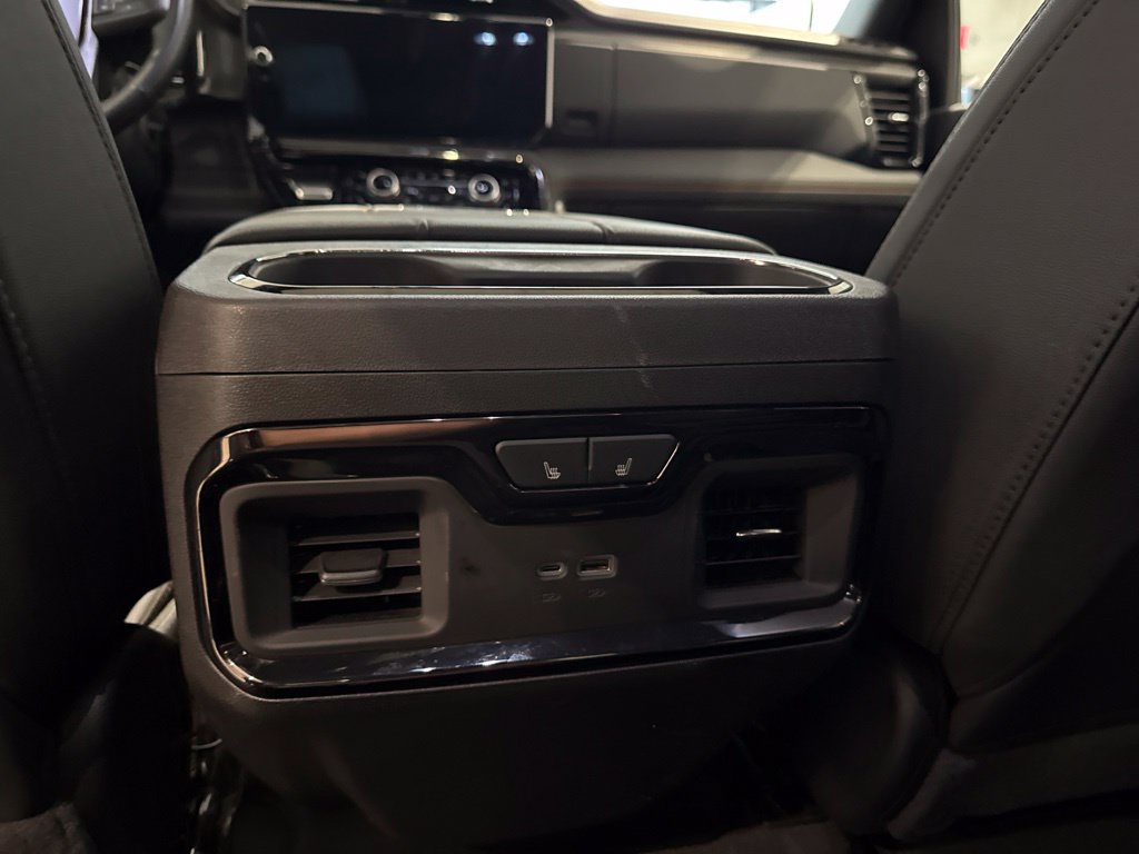 Used 2024 GMC Sierra 3500 AT4 w/ AT4 Premium Plus Package AWD/4WD image 19