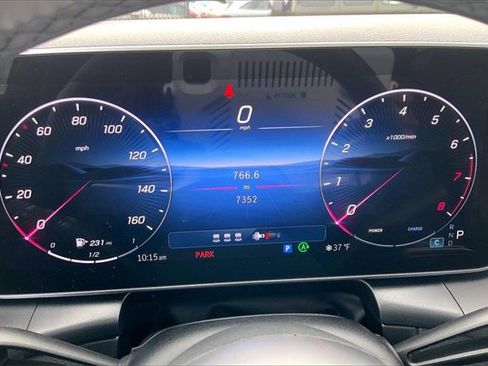 Used 2025 Mercedes-Benz GLC 300 4MATIC image 22