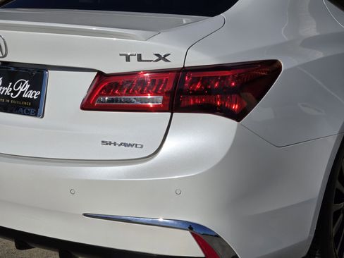 Used 2018 Acura TLX V6 SH-AWD w/ Advance Package image 15