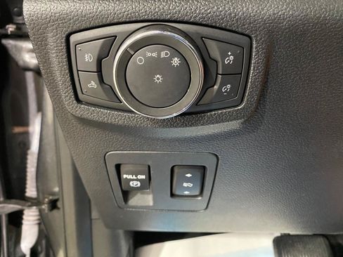 Used 2018 Ford F150 XLT w/ Equipment Group 302A Luxury AWD/4WD image 18