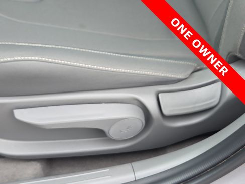 Used 2024 Hyundai Elantra SEL FWD image 14
