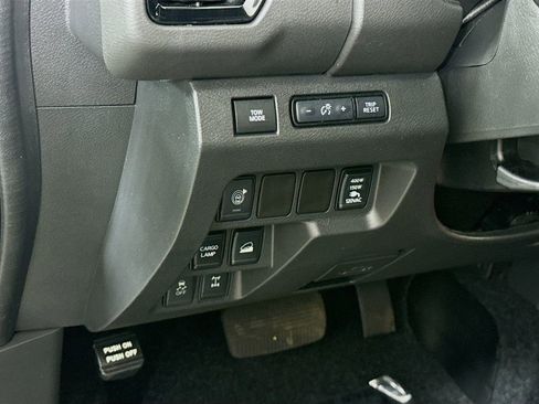 Used 2025 Nissan Frontier PRO-4X w/ Pro Convenience Package AWD/4WD image 20