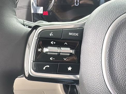 New 2026 Kia Carnival image 23