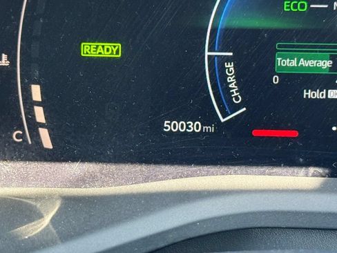 Certified 2025 Toyota Camry LE FWD image 28
