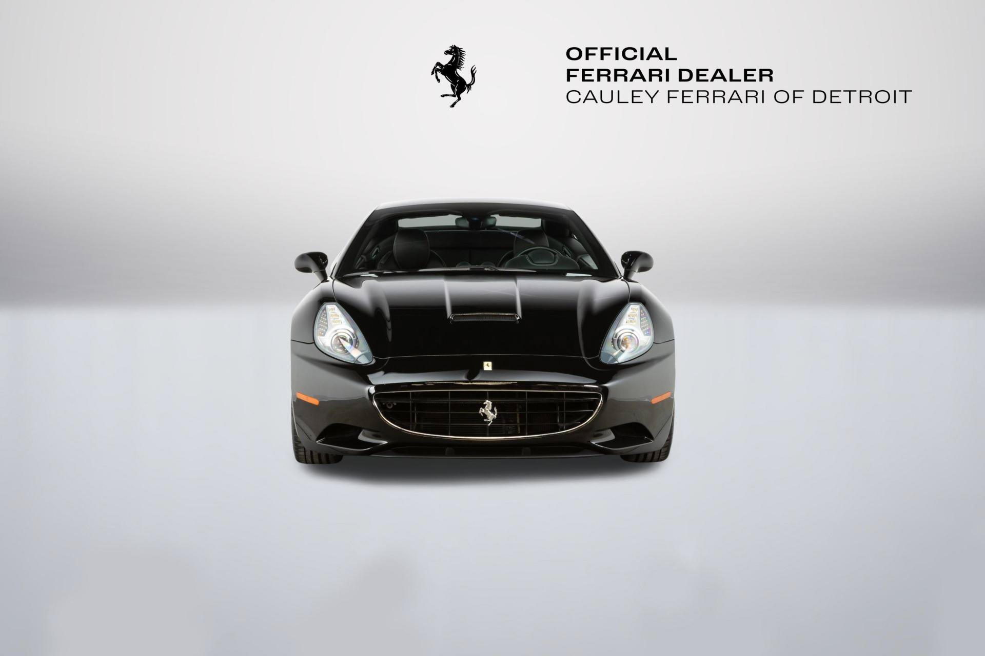 Used 2010 Ferrari California RWD image 19