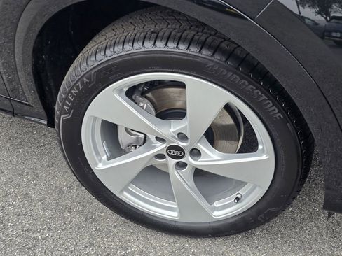 New 2025 Audi Q5 Premium Plus image 9