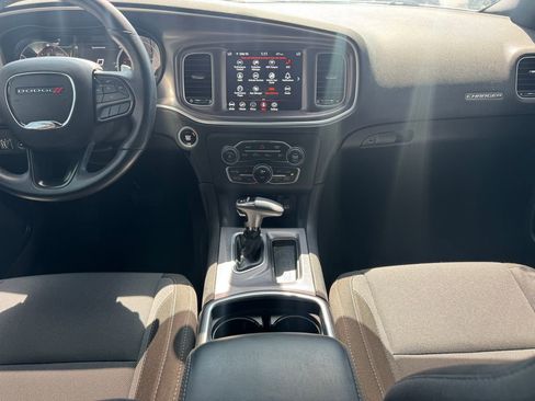 Used 2020 Dodge Charger SXT AWD/4WD image 9