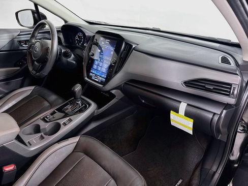 Used 2024 Subaru Crosstrek 2.5i Limited AWD/4WD image 32