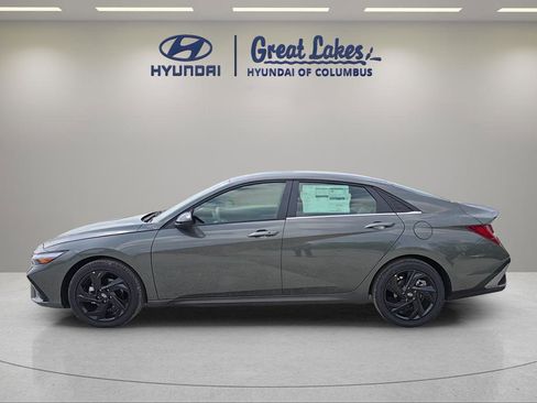 New 2026 Hyundai Elantra SEL Sport Premium w/ Cargo Package FWD image 2
