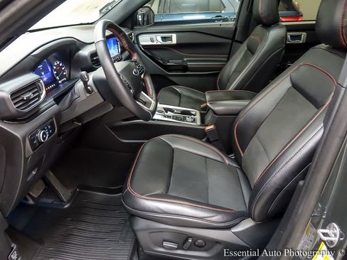 Used 2023 Ford Explorer ST-Line w/ Class IV Trailer Tow Package image 10