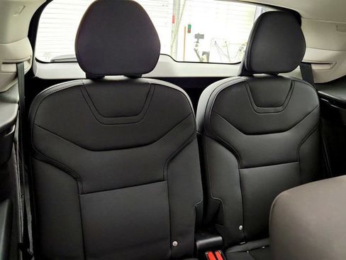 Used 2025 Volvo EX90 Ultra AWD/4WD image 21