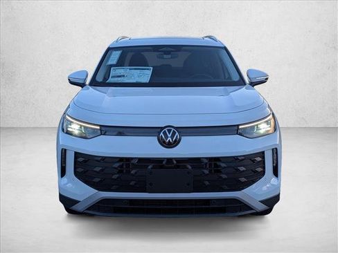 New 2026 Volkswagen Tiguan SE image 5