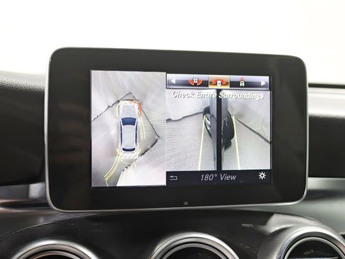 Used 2018 Mercedes-Benz GLC 300 w/ Premium Package image 21