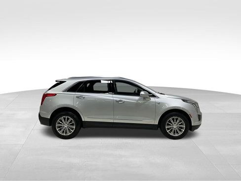 Used 2019 Cadillac XT5 Luxury AWD/4WD image 3