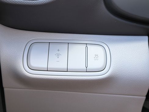 New 2026 Hyundai Venue SEL FWD image 23