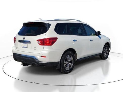 Used 2020 Nissan Pathfinder SL image 4