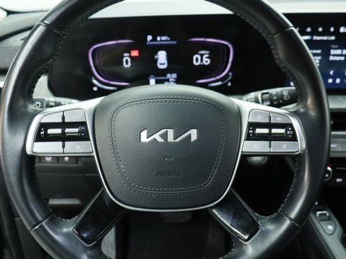 Used 2023 Kia Telluride EX w/ EX Captain's Chair Package FWD image 10