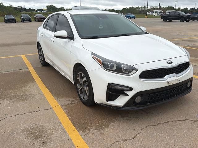 Used 2020 Kia Forte LXS FWD image 2
