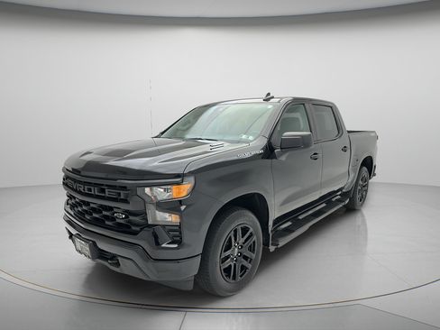 Used 2024 Chevrolet Silverado 1500 Custom AWD/4WD image 3