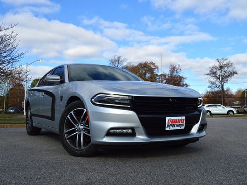Used 2019 Dodge Charger SXT w/ Driver Confidence Group image 22