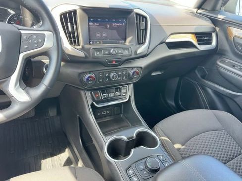 Used 2021 GMC Terrain SLE w/ Driver Convenience Package AWD/4WD image 19