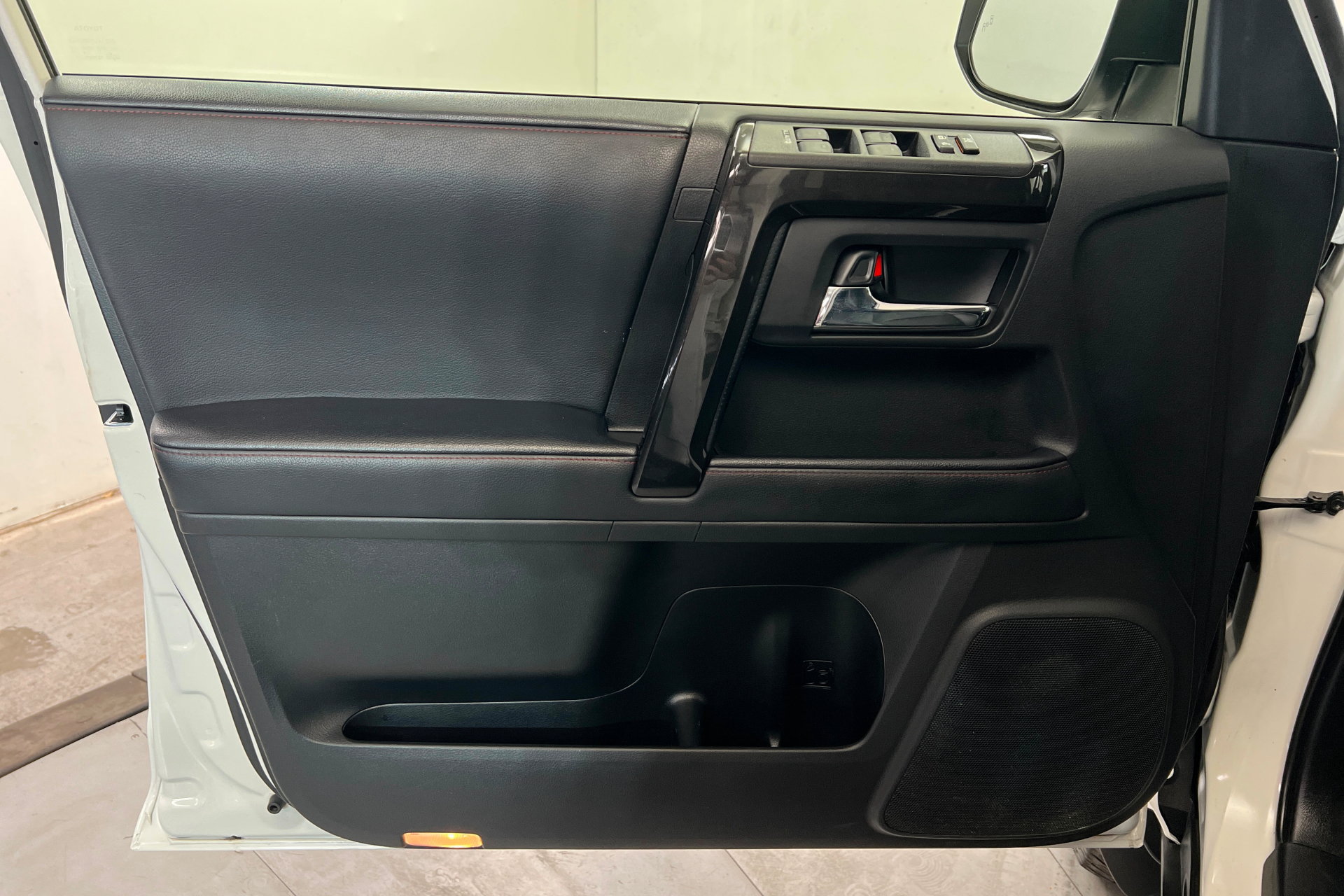 Used 2023 Toyota 4Runner TRD Off-Road Premium AWD/4WD image 15