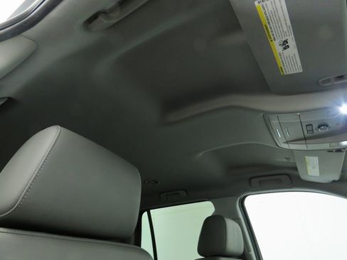 Used 2019 Chevrolet Tahoe LT image 19