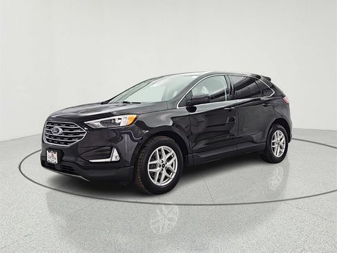 Used 2022 Ford Edge SEL w/ Convenience Package image 4