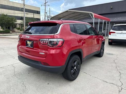 Used 2024 Jeep Compass Latitude w/ Altitude Special Edition AWD/4WD image 7