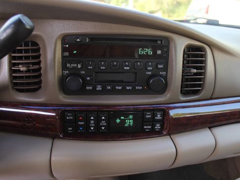 Used 2004 Buick Le Sabre Limited FWD image 14
