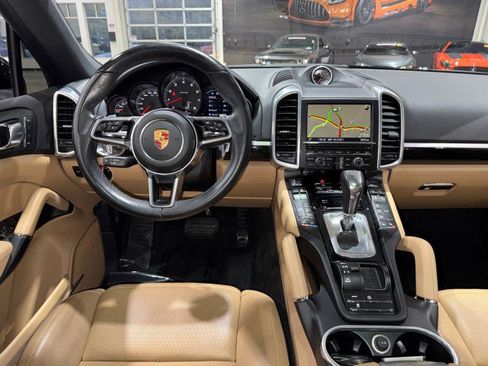 Used 2016 Porsche Cayenne image 70
